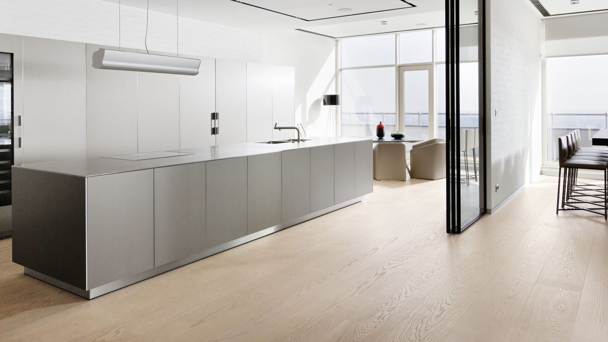 EXTREME WHITE OAK diningroom