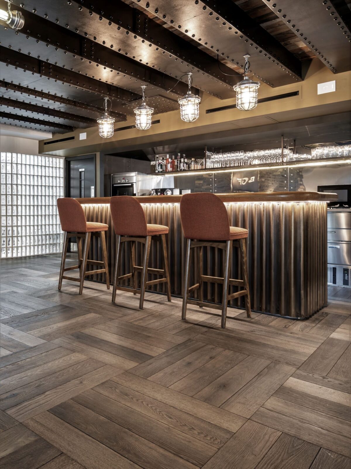 Magma stromboli bespoke pattern with herringbone batten and bar