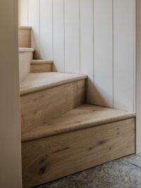 WHITBY stairs bottomwidth=