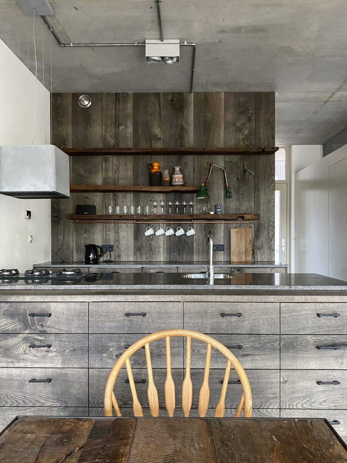 Magma Mayon kitchen
