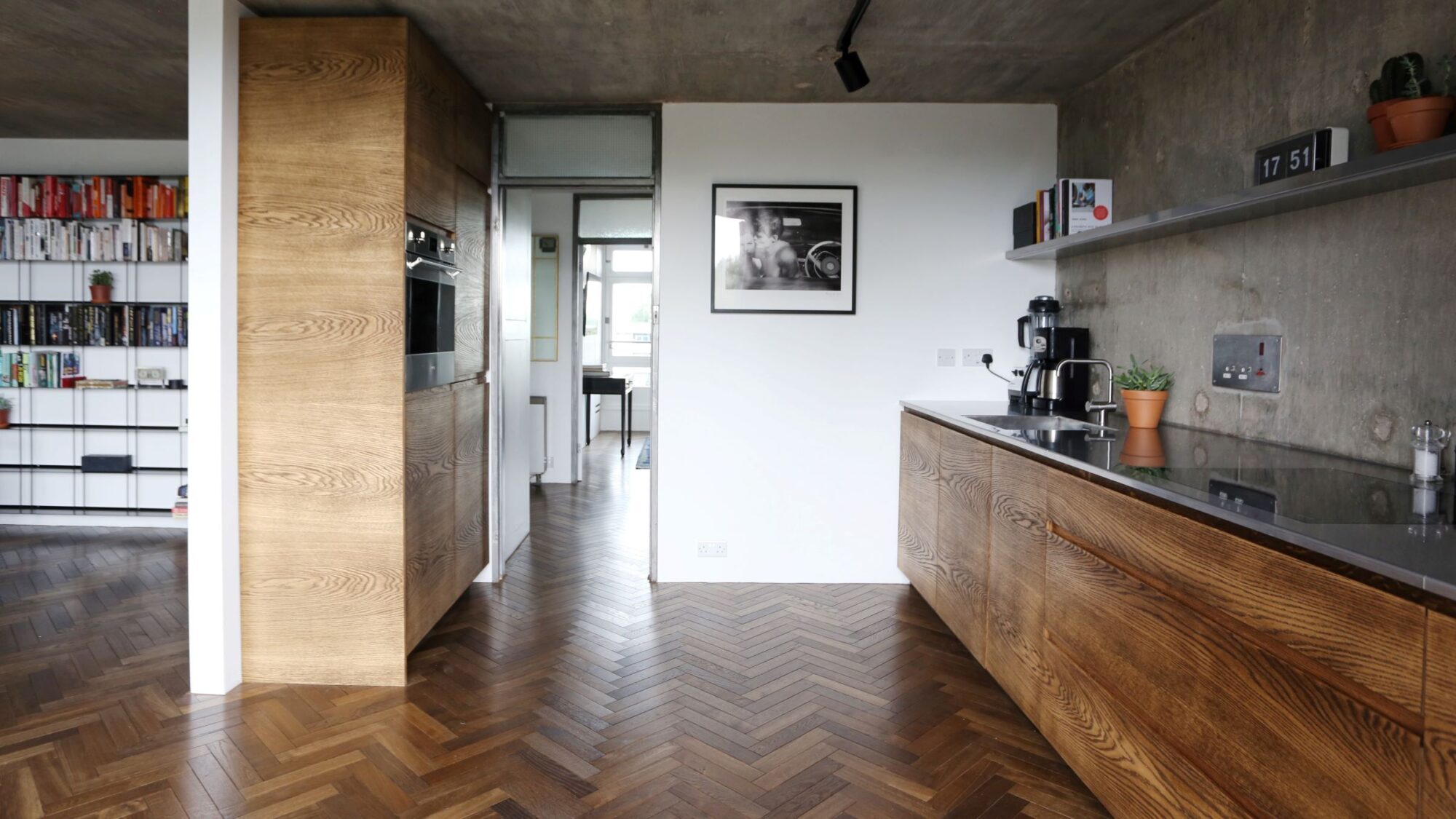 Oak Herringbone Derrymore Trellick Tower photo credit Elyse Kennedy The Modern House 2