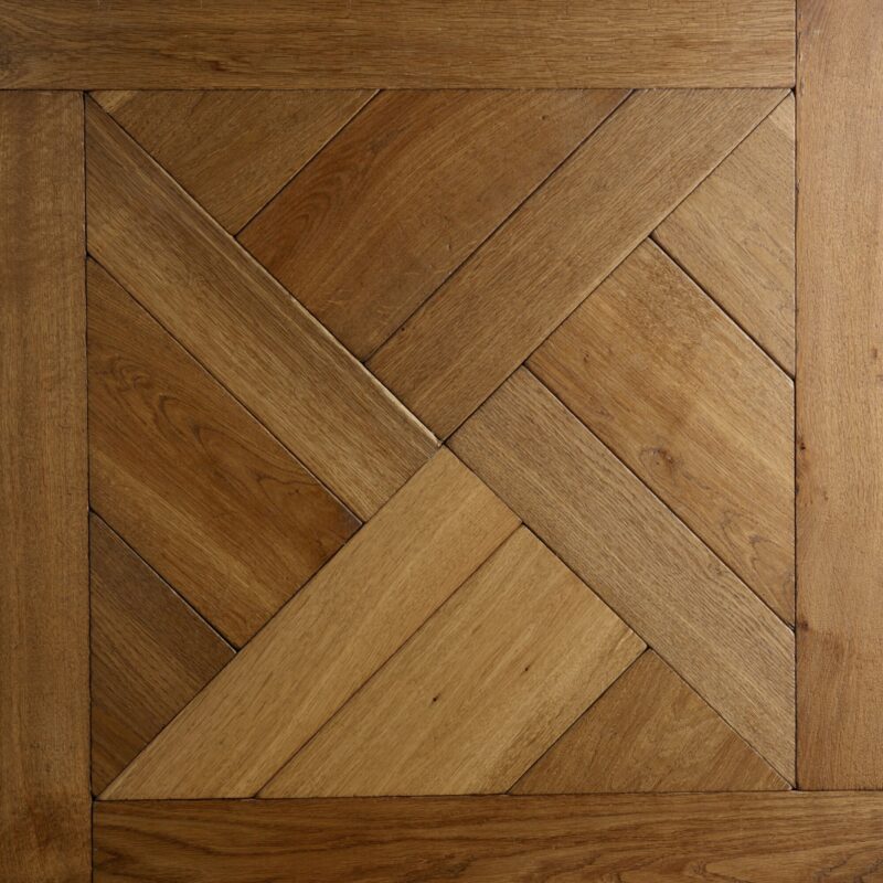 Rich Brown Landmark Dalton Oak Albert Panel Flooring