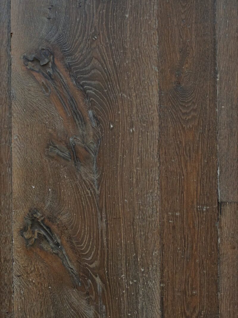Engineered oak flooring landmark scotney in reclaimed finish and mixed width