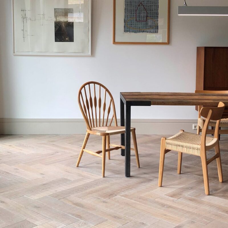 Tate bute herringbone floor with chairs
