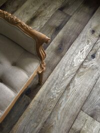 Oak magma stromboli plank birds eye view with antique daybed