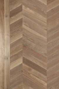 Oak strata glen chevron with double border
